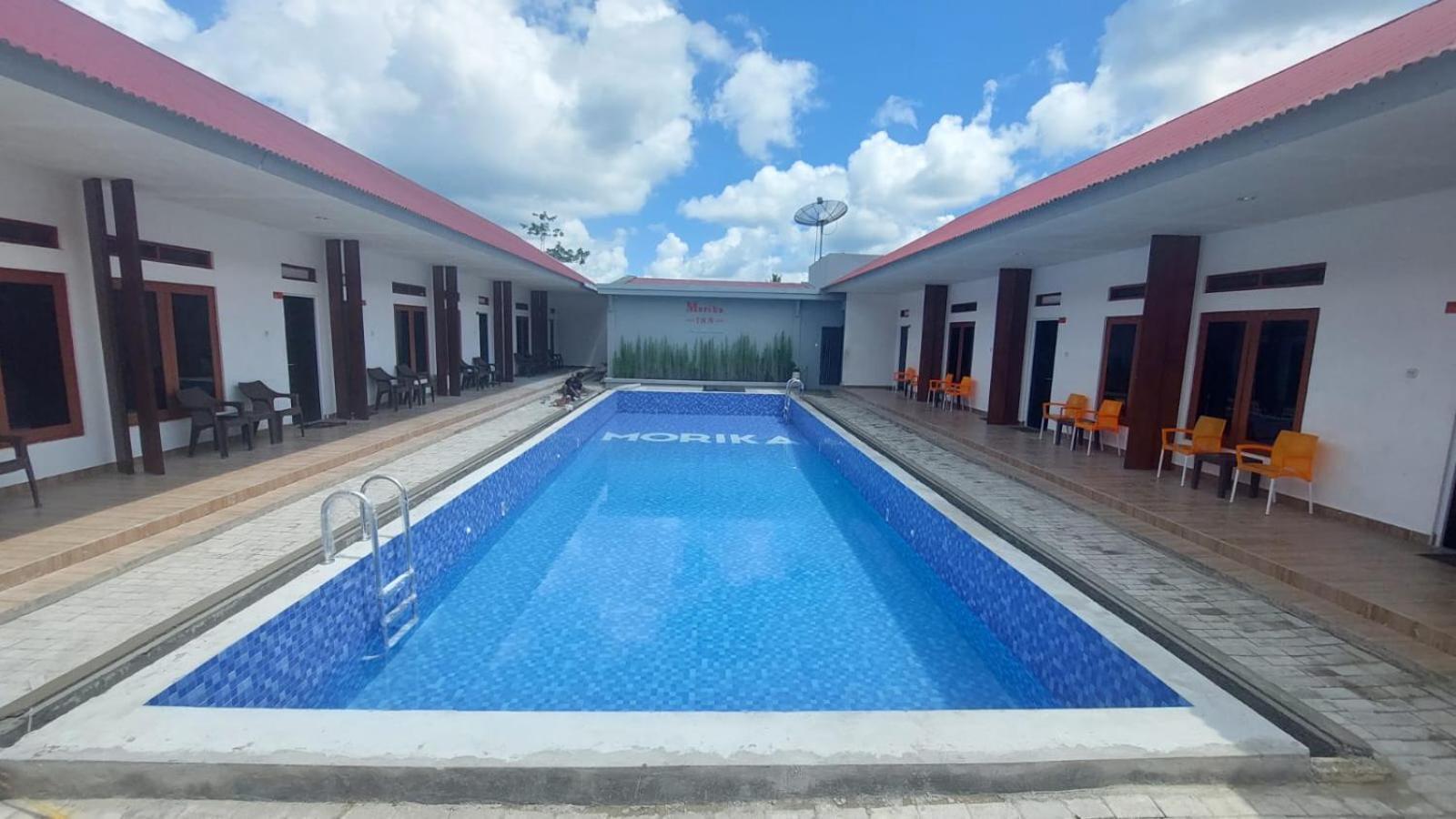 Morika Inn Вайкабубак Екстер'єр фото